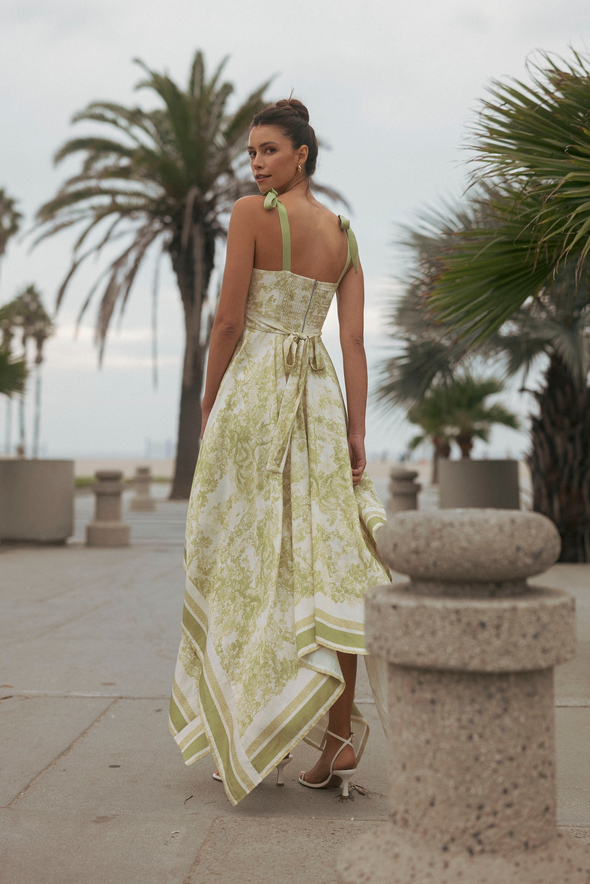 Border Print Hankerchief-hem Midi Dress