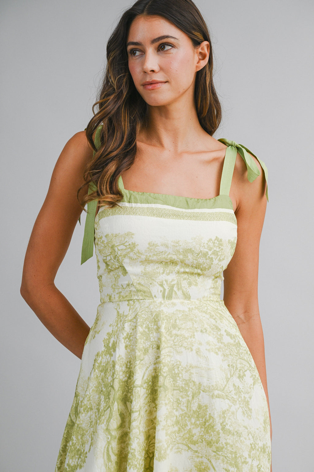 Border Print Hankerchief-hem Midi Dress