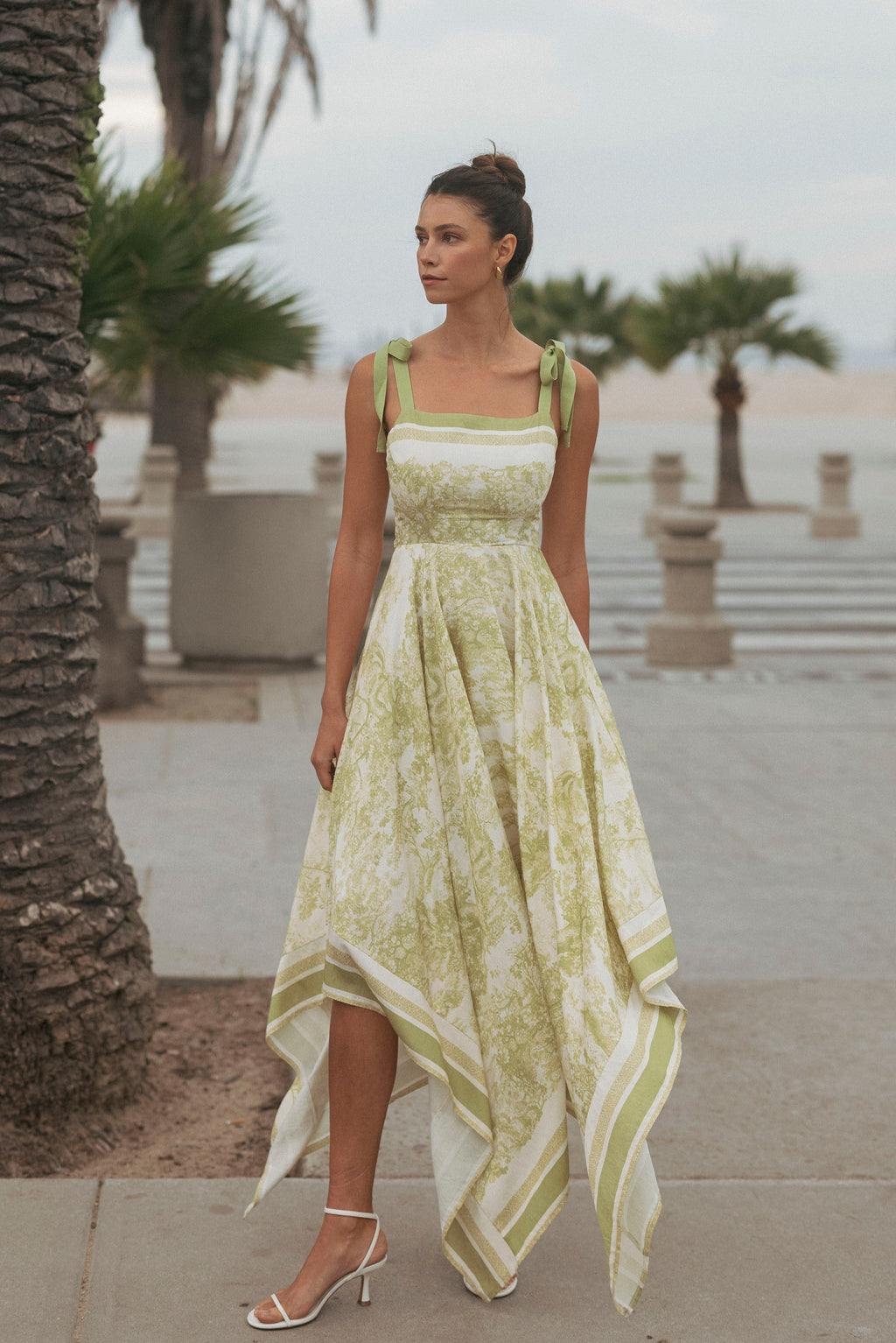 Border Print Hankerchief-hem Midi Dress
