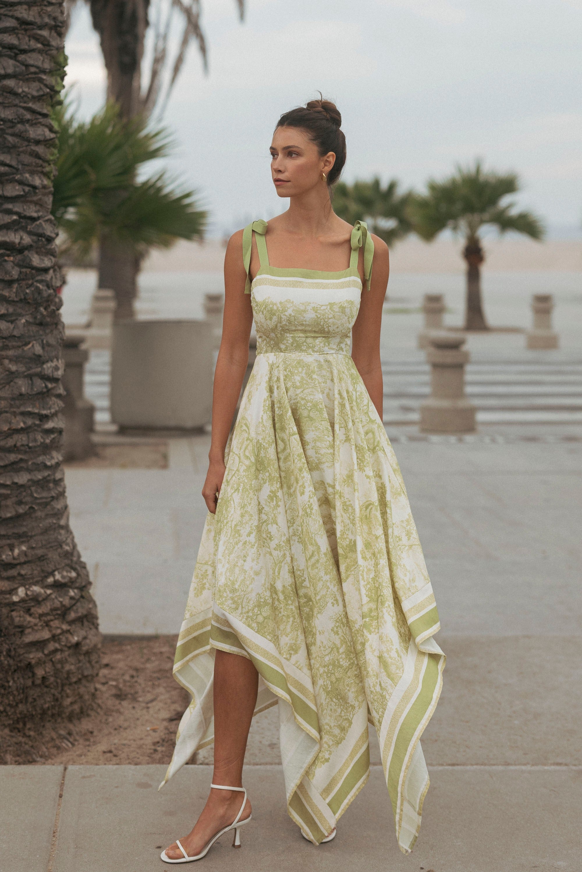 Border Print Hankerchief-hem Midi Dress