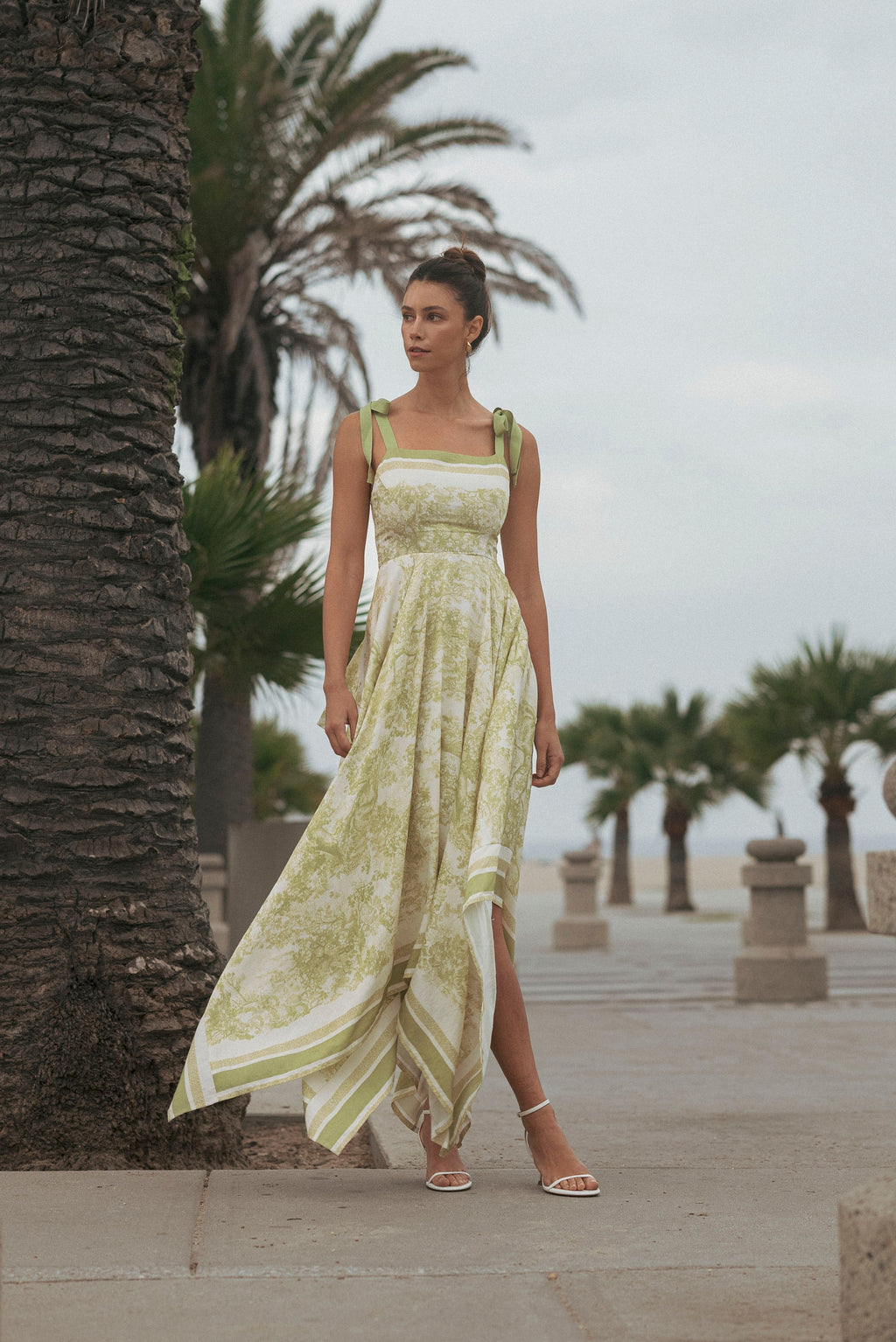 Border Print Hankerchief-hem Midi Dress