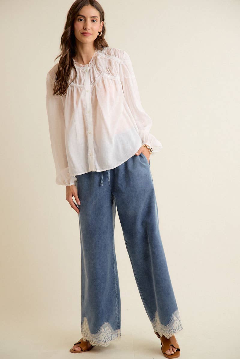 LACE TRIM MID RISE DENIM PANTS
