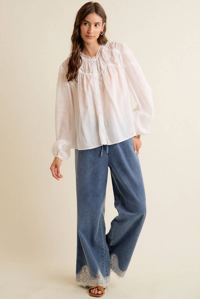 LACE TRIM MID RISE DENIM PANTS