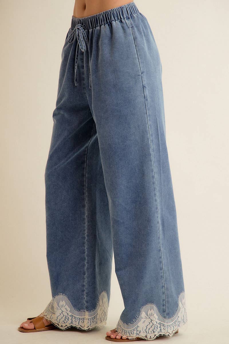 LACE TRIM MID RISE DENIM PANTS