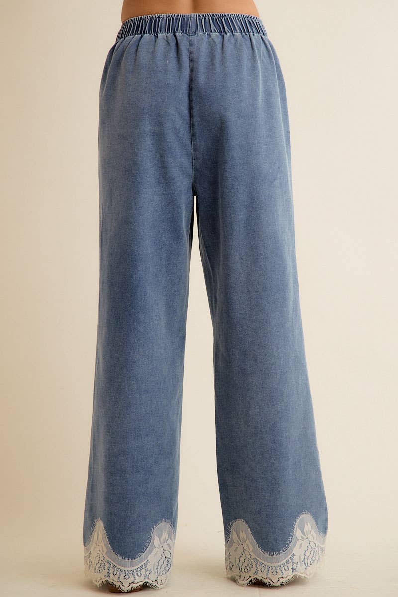 LACE TRIM MID RISE DENIM PANTS