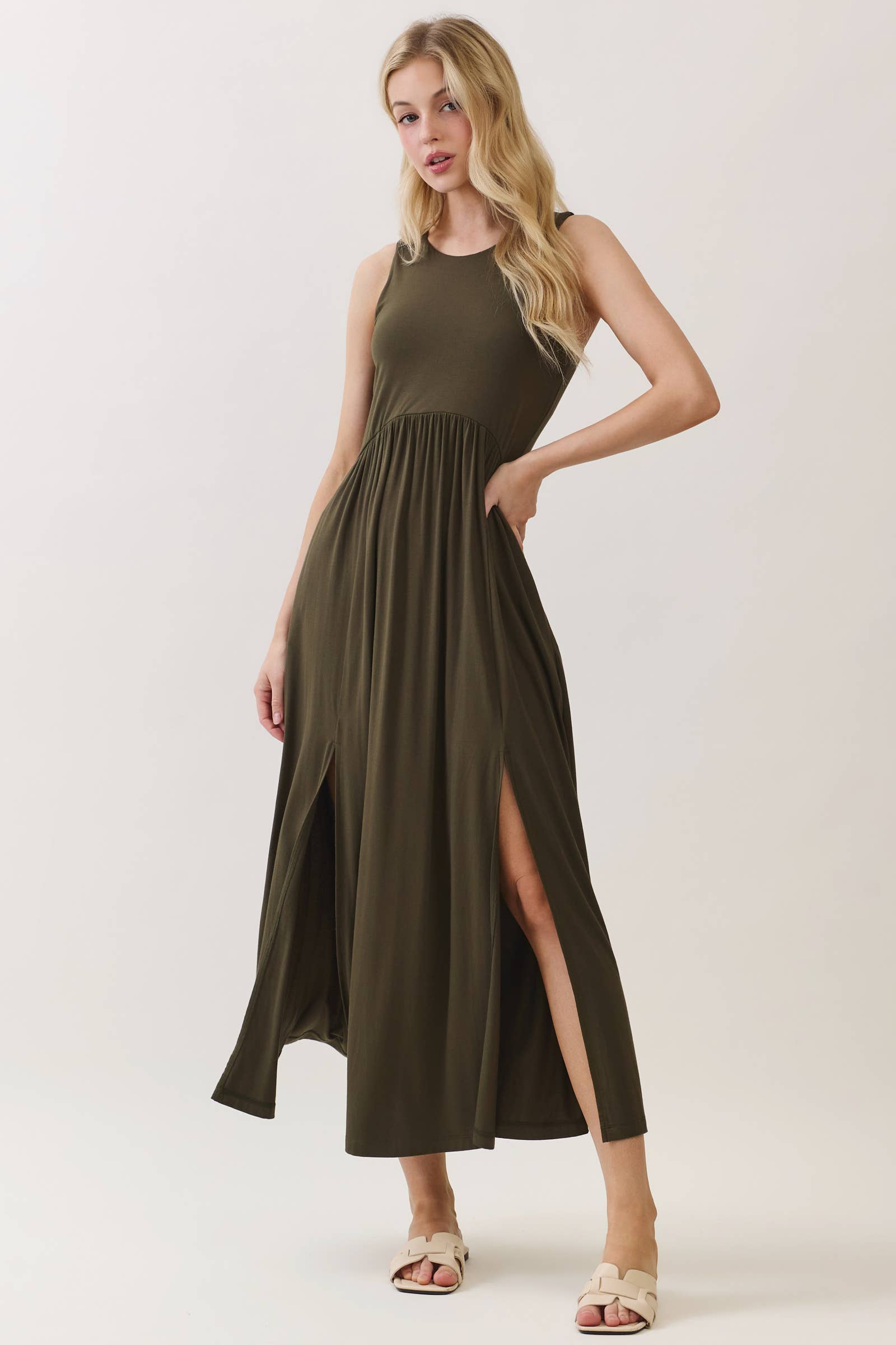Solid Sleeveless Midi Dress