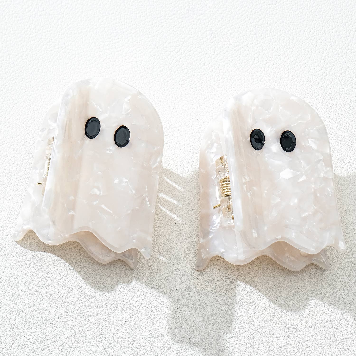 Pearl Ghost Claw Clip - Small