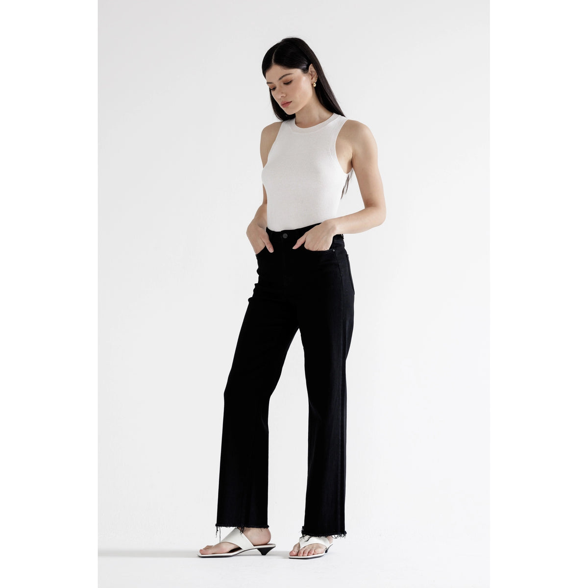 Mica Denim Mid Rise Slim/wide in Black
