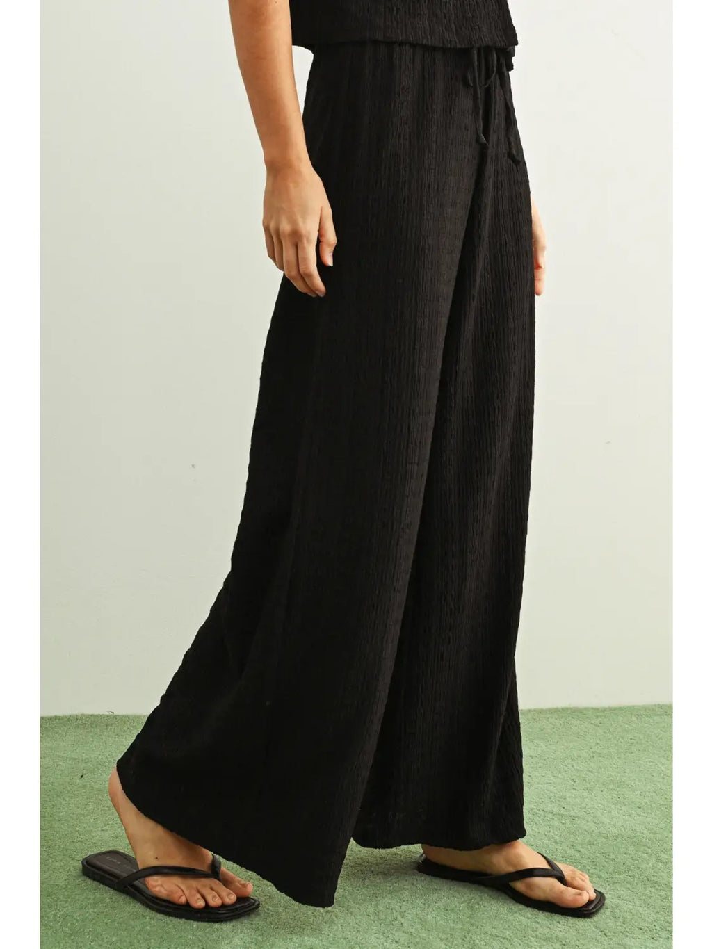 Crinkled Fabric Elastic Band Waist Pants