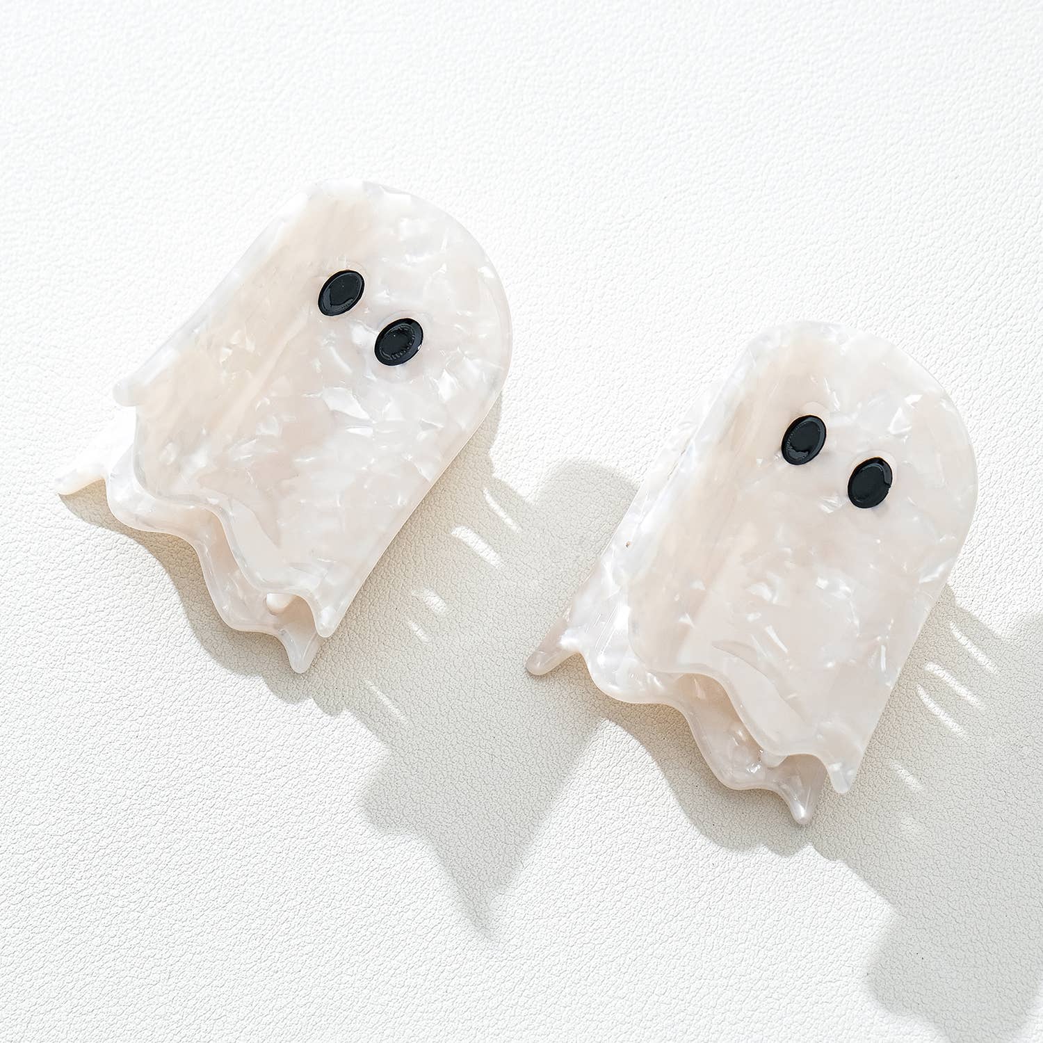 Pearl Ghost Claw Clip - Small