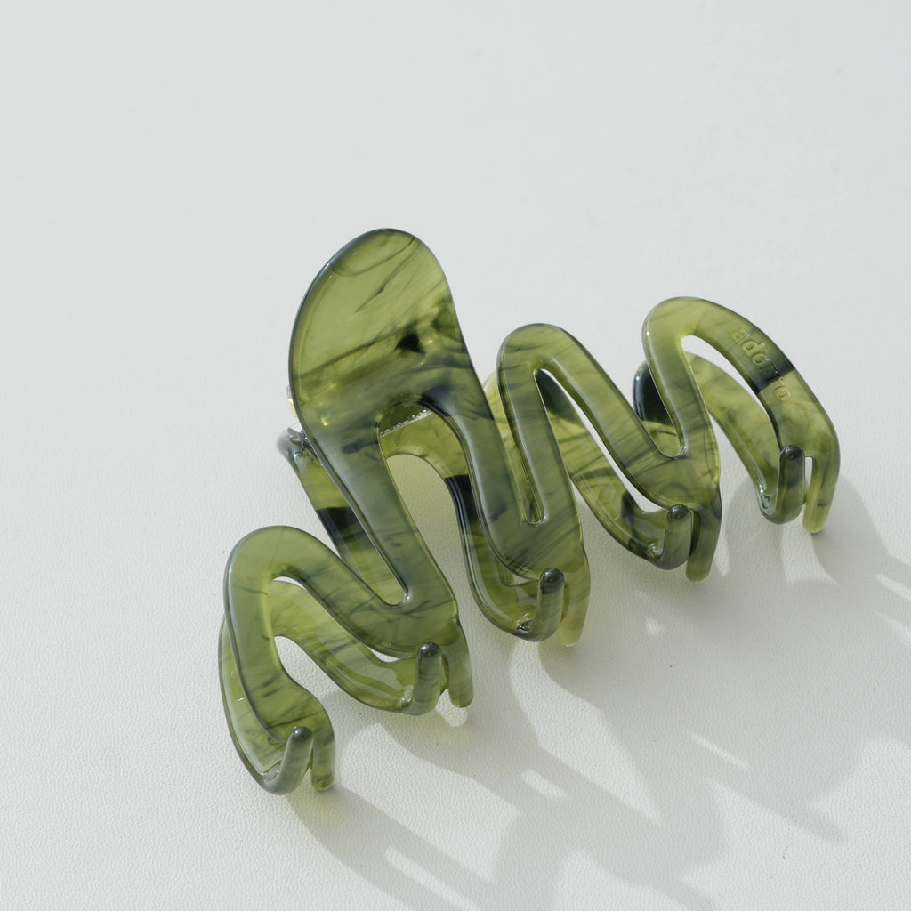 Willow Vintage Acetate Squiggle Claw Clip - Large